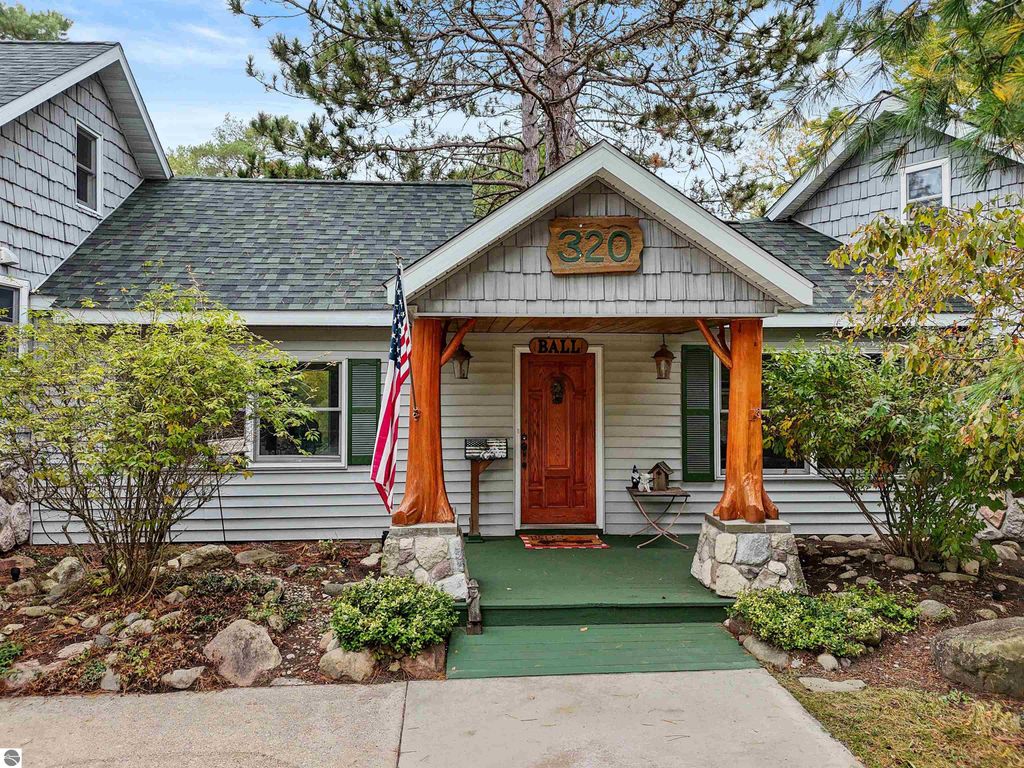 Photo of 320 Marble Street, Cadillac, MI 49601 (MLS # 1932961)