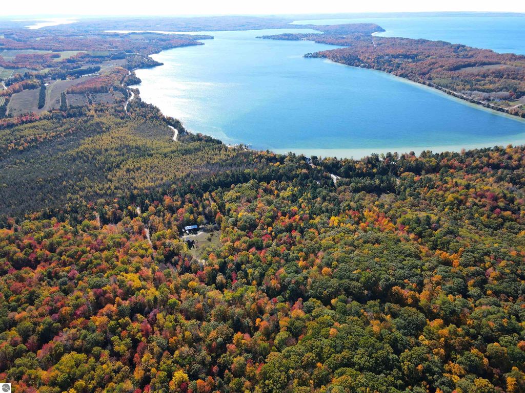 Photo of 6 N Manitou Trail, Leland, MI 49654 (MLS # 1939965)