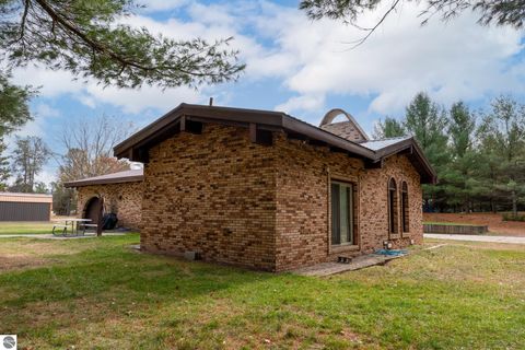 Tiny photo for 10279 N Finley Lake Avenue, Harrison, MI 48625 (MLS # 1940356)