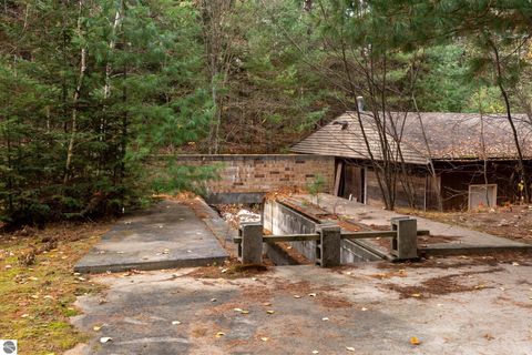 Tiny photo for 10279 N Finley Lake Avenue, Harrison, MI 48625 (MLS # 1940356)