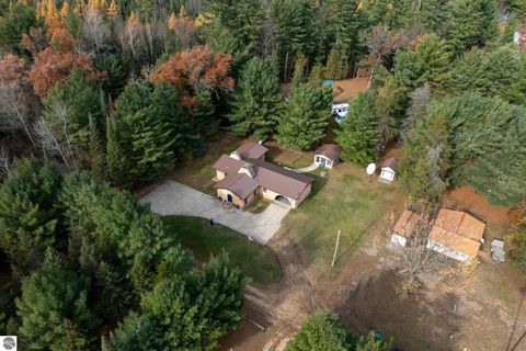 Tiny photo for 10279 N Finley Lake Avenue, Harrison, MI 48625 (MLS # 1940356)