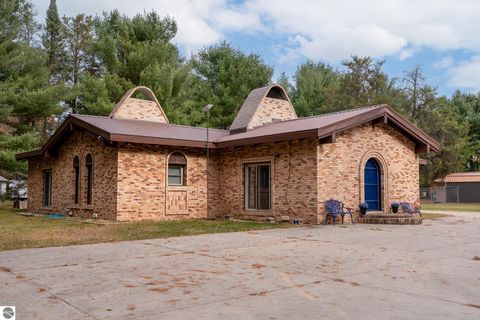 Tiny photo for 10279 N Finley Lake Avenue, Harrison, MI 48625 (MLS # 1940356)