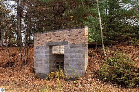 Tiny photo for 10279 N Finley Lake Avenue, Harrison, MI 48625 (MLS # 1940356)