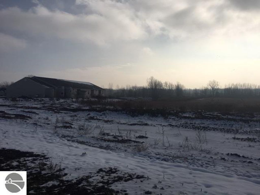 Photo of S Lincoln, Mt Pleasant, MI 48858 (MLS # 1930560)