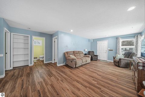 Tiny photo for 439 Colfax Street, Cadillac, MI 49601 (MLS # 1941108)