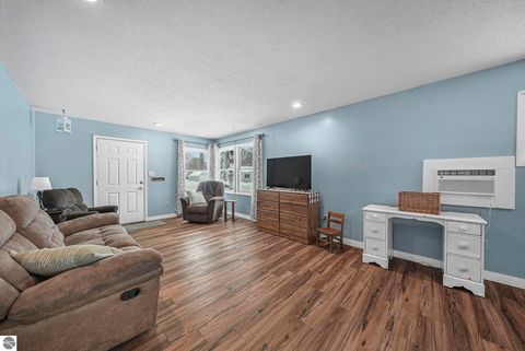 Tiny photo for 439 Colfax Street, Cadillac, MI 49601 (MLS # 1941108)