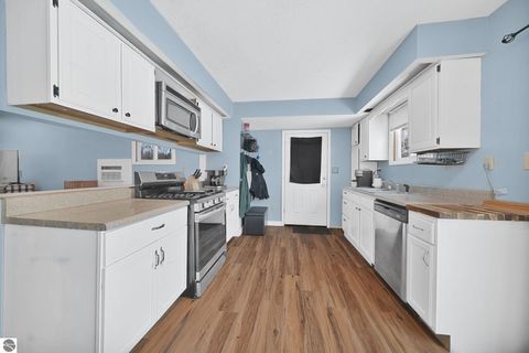 Tiny photo for 439 Colfax Street, Cadillac, MI 49601 (MLS # 1941108)