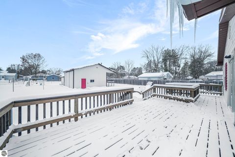 Tiny photo for 439 Colfax Street, Cadillac, MI 49601 (MLS # 1941108)