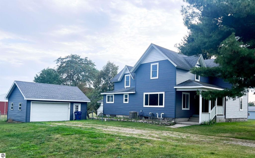 Photo of 1466 E River Road, Mt Pleasant, MI 48858 (MLS # 1938480)