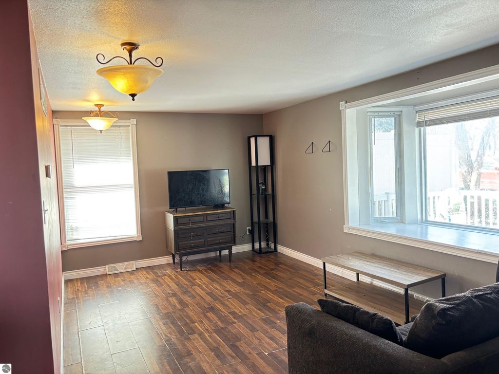 Photo of 1109 W Pickard Street, Mt Pleasant, MI 48858 (MLS # 1938934)