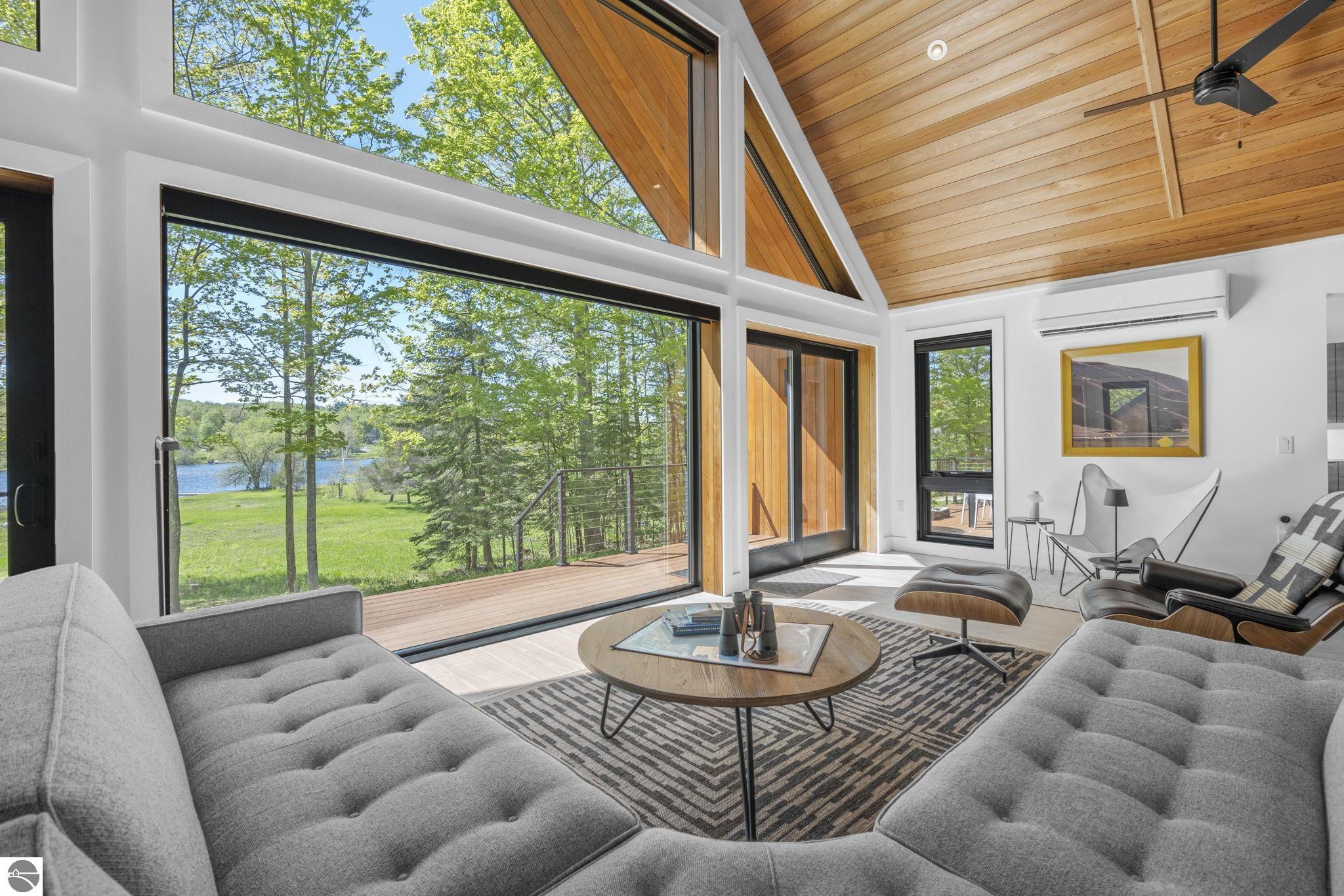 East Jordan, Michigan 49727, United States, 3 Bedrooms Bedrooms, ,2 BathroomsBathrooms,Residential,Active,139562