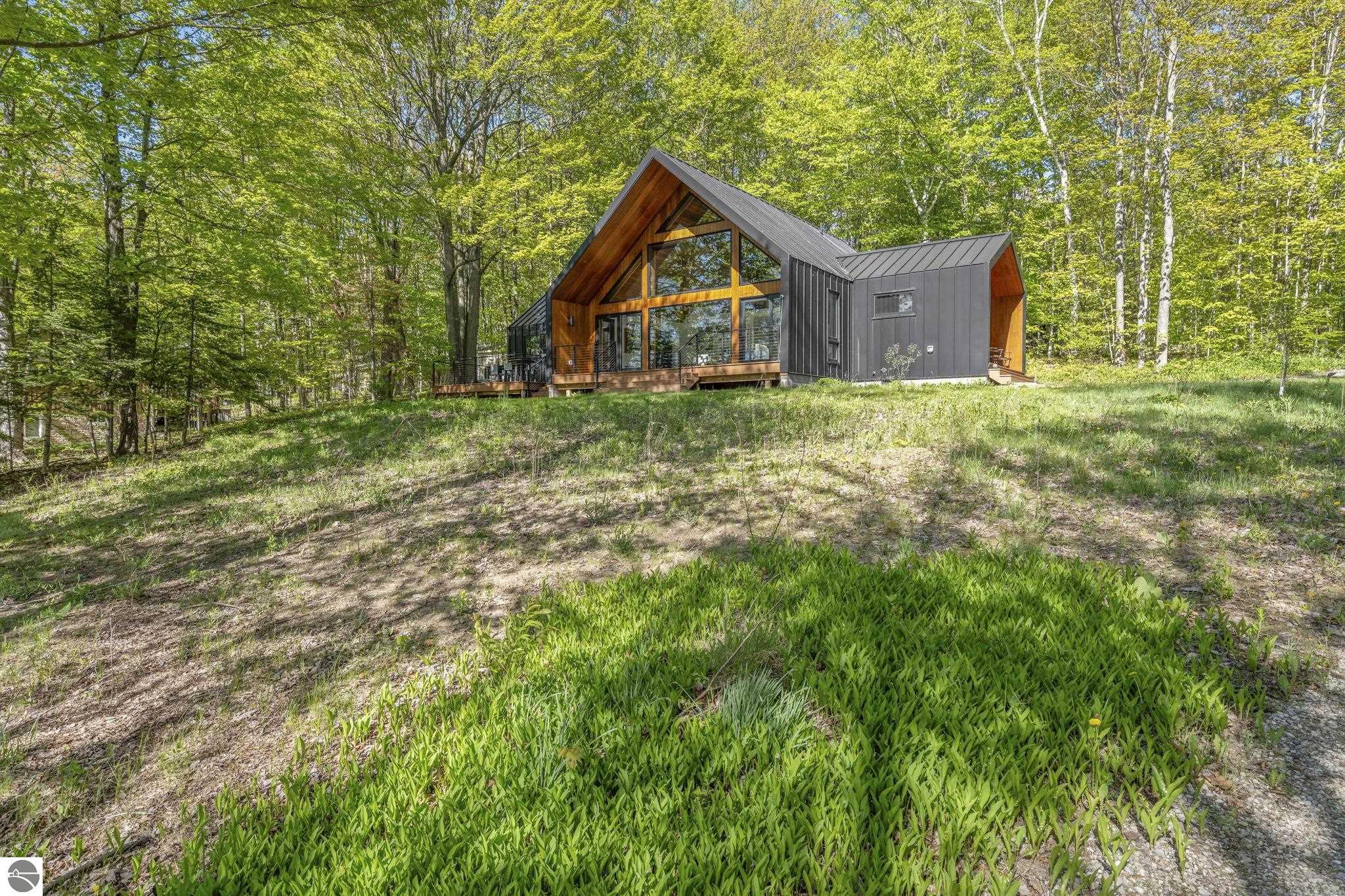 East Jordan, Michigan 49727, United States, 3 Bedrooms Bedrooms, ,2 BathroomsBathrooms,Residential,Active,139562