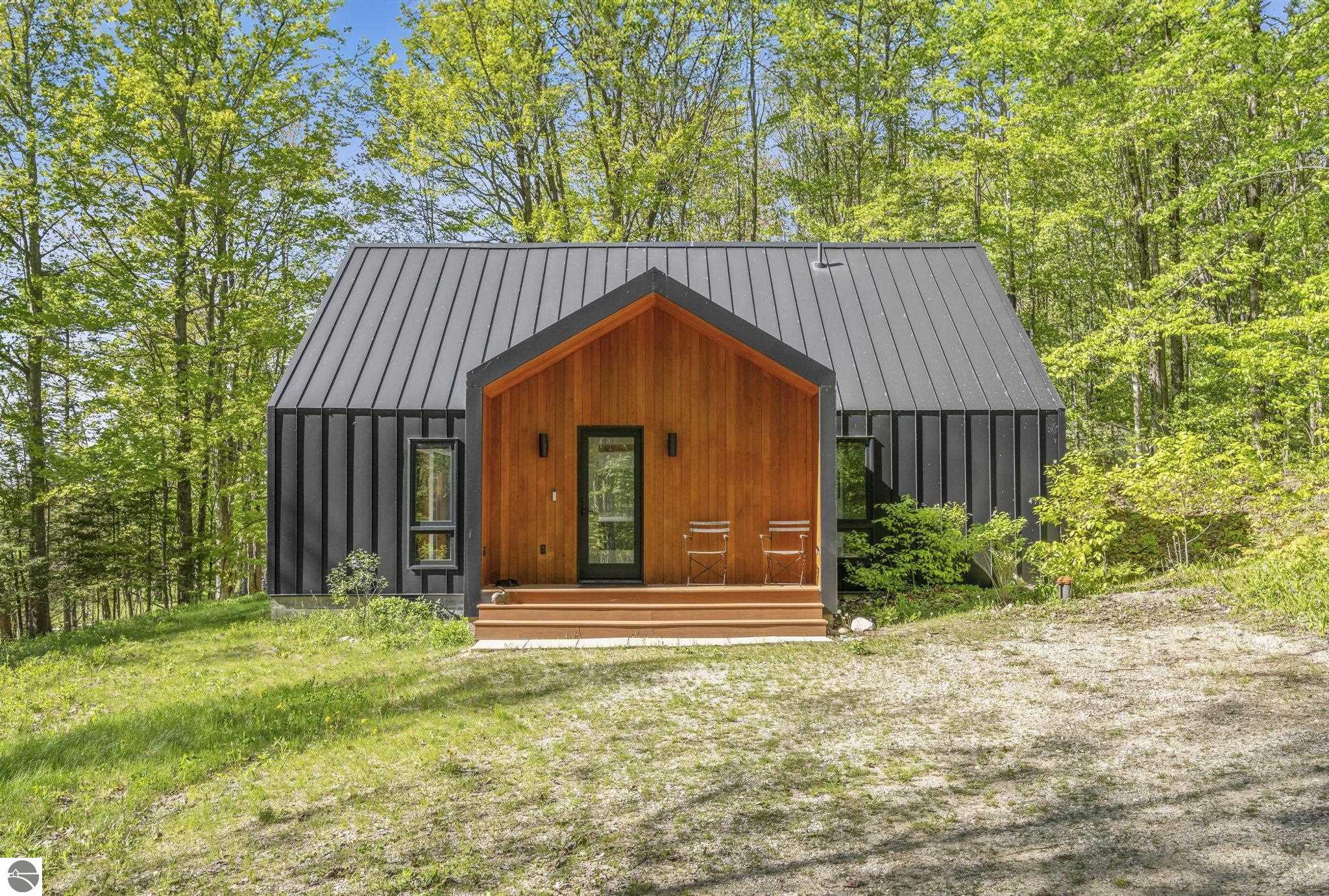 East Jordan, Michigan 49727, United States, 3 Bedrooms Bedrooms, ,2 BathroomsBathrooms,Residential,Active,139562