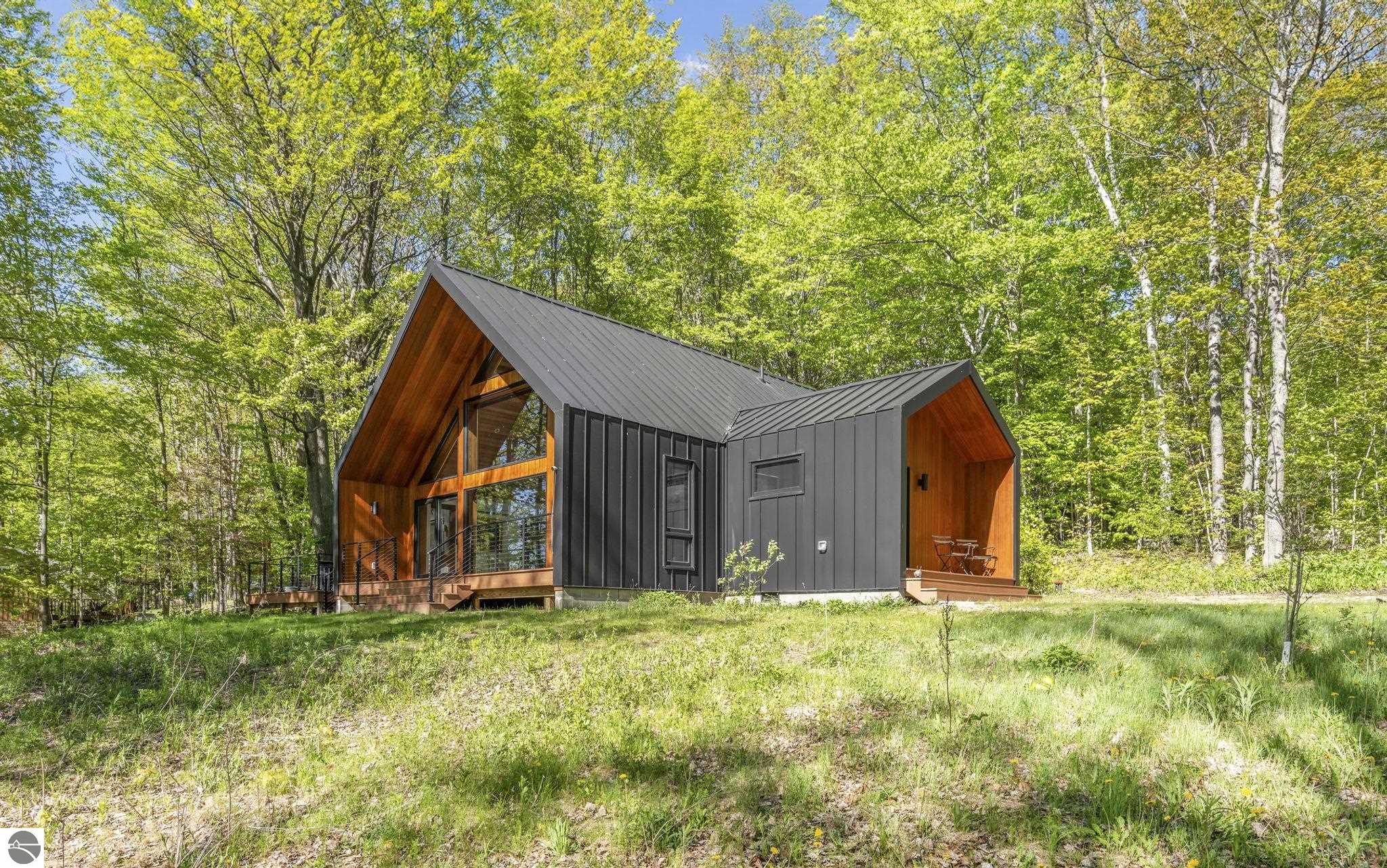 East Jordan, Michigan 49727, United States, 3 Bedrooms Bedrooms, ,2 BathroomsBathrooms,Residential,Active,139562