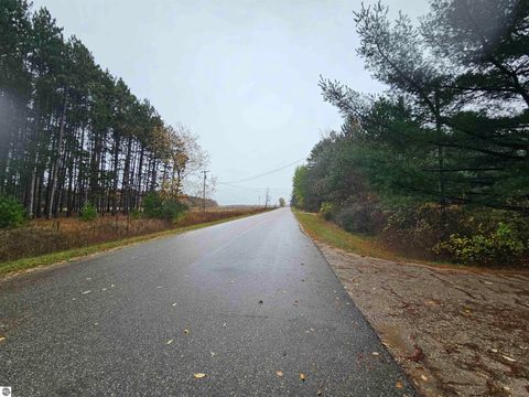 Tiny photo for 4464 E Wagner Road, Lake City, MI 49651 (MLS # 1940442)