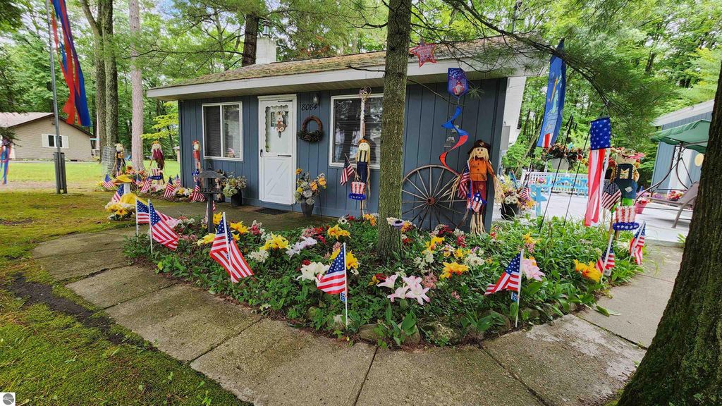 Photo of 8084 Campbell Avenue, Hale, MI 48739 (MLS # 1938670)