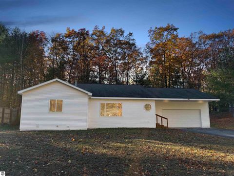 Photo of 85 Tibbets Lake Lane, Traverse City, MI 49696 (MLS # 1940342)