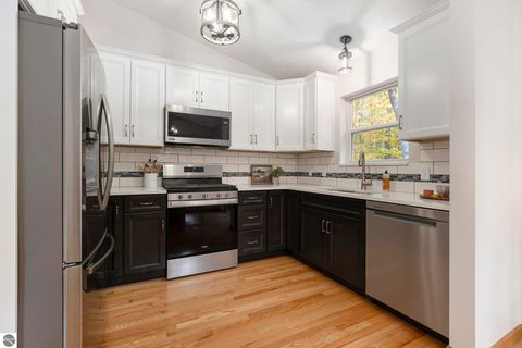 Tiny photo for 3188 Nimrod Road, Traverse City, MI 49685 (MLS # 1939814)