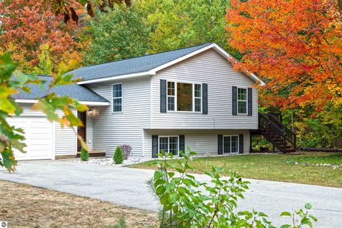 Tiny photo for 3188 Nimrod Road, Traverse City, MI 49685 (MLS # 1939814)