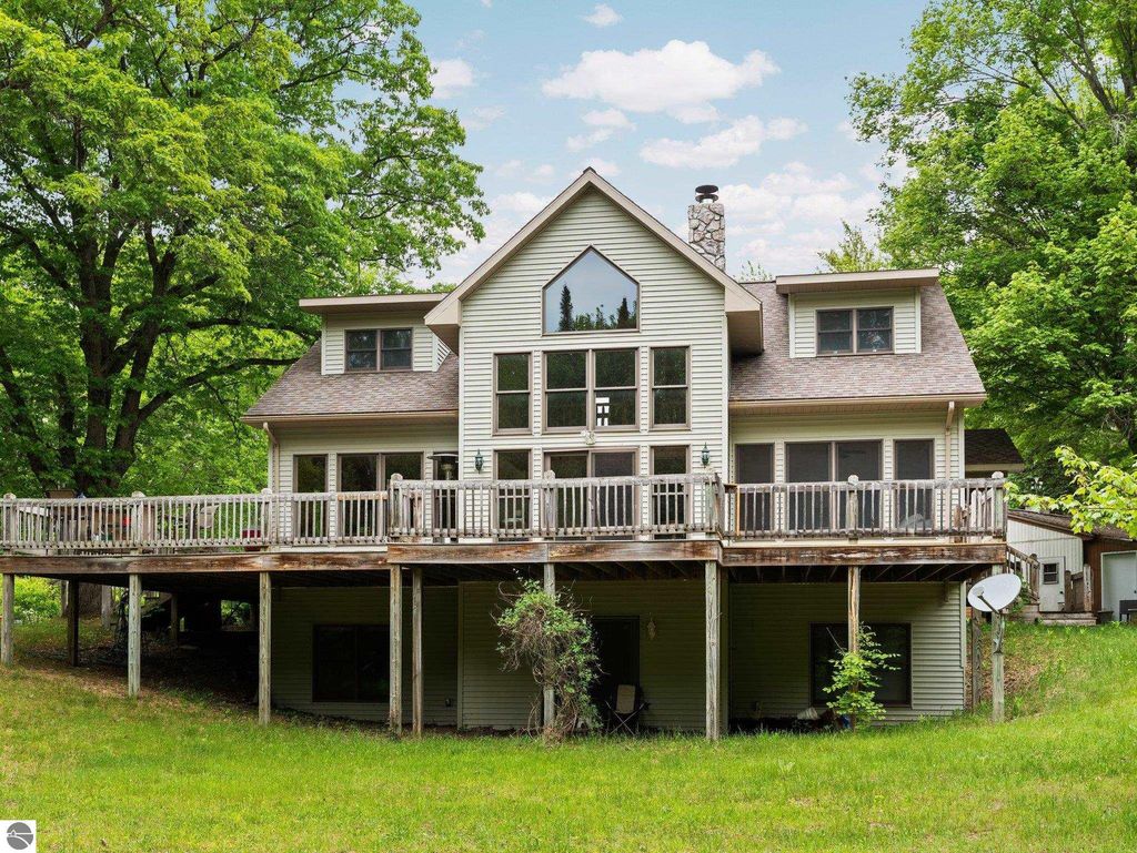 Photo of 8415 W Workman Road, Lake City, MI 49651 (MLS # 1934895)