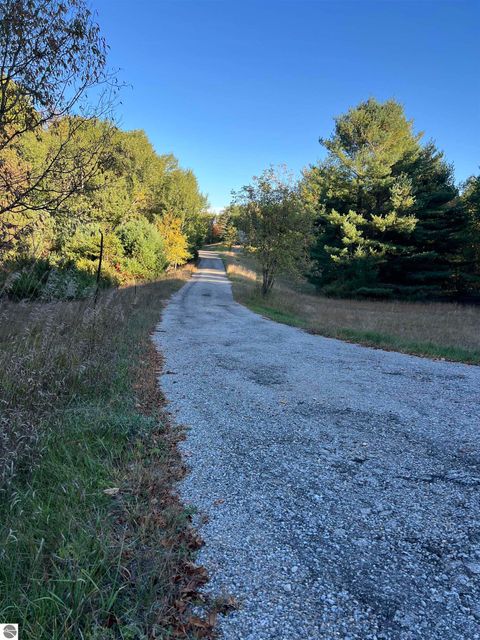 Tiny photo for 7556 210th Avenue, Reed City, MI 49677 (MLS # 1939393)