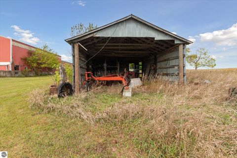 Tiny photo for 3515 N Bliss Road, Alma, MI 48801 (MLS # 1939469)