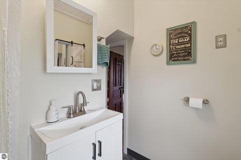 Tiny photo for 3515 N Bliss Road, Alma, MI 48801 (MLS # 1939469)