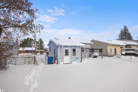 Tiny photo for 907 Chestnut Street, Cadillac, MI 49601 (MLS # 1940932)