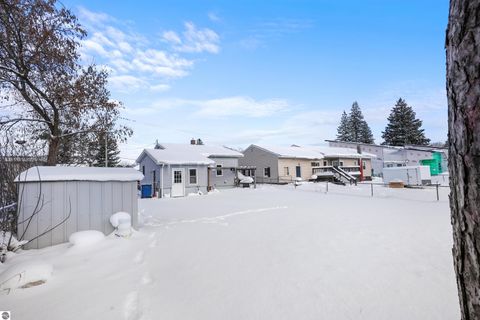 Tiny photo for 907 Chestnut Street, Cadillac, MI 49601 (MLS # 1940932)