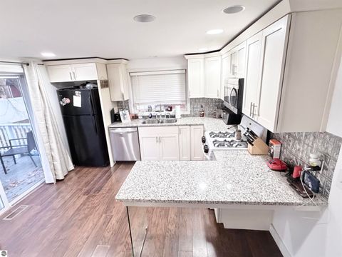 Tiny photo for 130 N Chippewa Street, Shepherd, MI 48883 (MLS # 1940568)