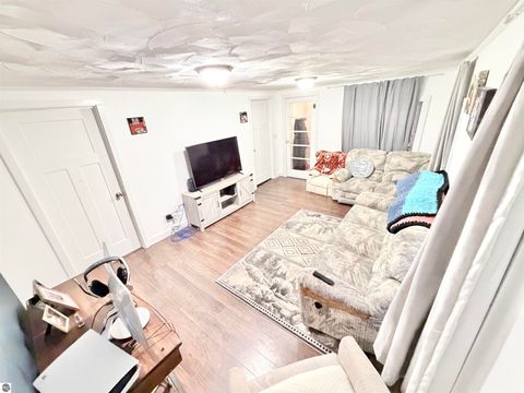 Tiny photo for 130 N Chippewa Street, Shepherd, MI 48883 (MLS # 1940568)