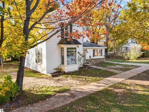Tiny photo for 226 S Gladwin Street, Lake City, MI 49651 (MLS # 1940174)
