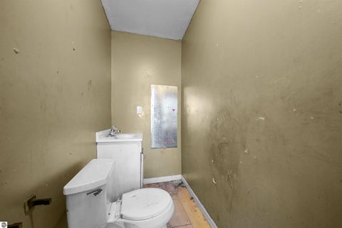 Tiny photo for 226 S Gladwin Street, Lake City, MI 49651 (MLS # 1940174)