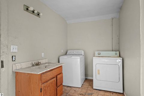 Tiny photo for 226 S Gladwin Street, Lake City, MI 49651 (MLS # 1940174)