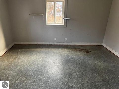 Tiny photo for 2827 N Luce Road, Alma, MI 48801 (MLS # 1941071)