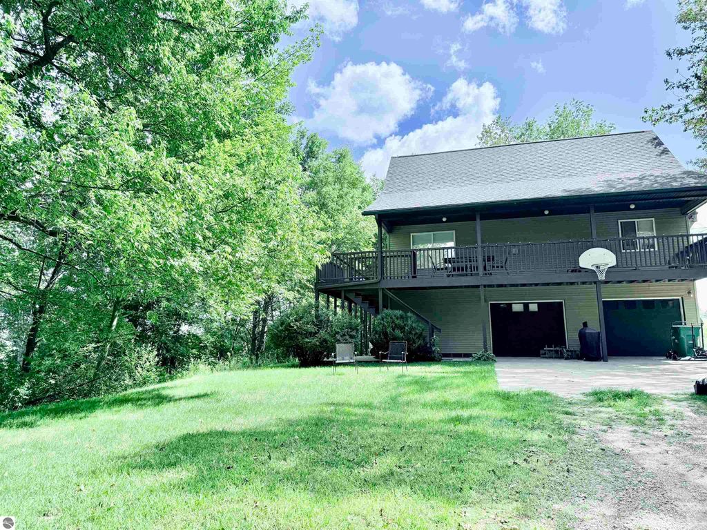 Photo of 6256 Maple Street, Marion, MI 49665 (MLS # 1938005)