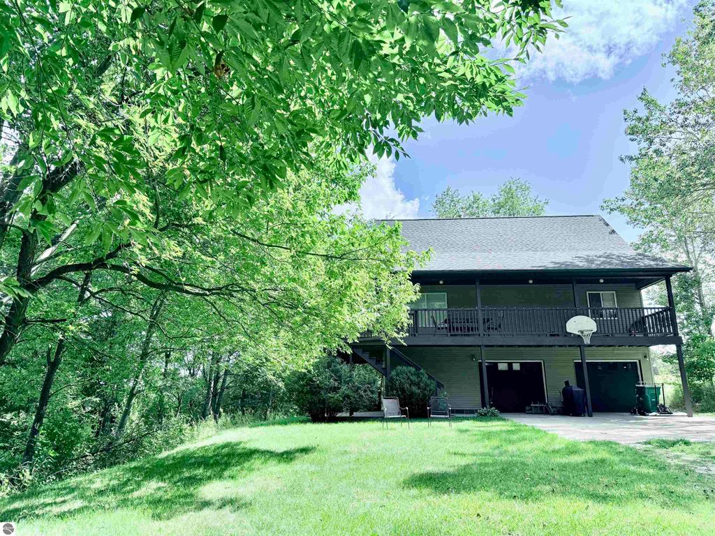 Photo of 6256 Maple Street, Marion, MI 49665 (MLS # 1938005)