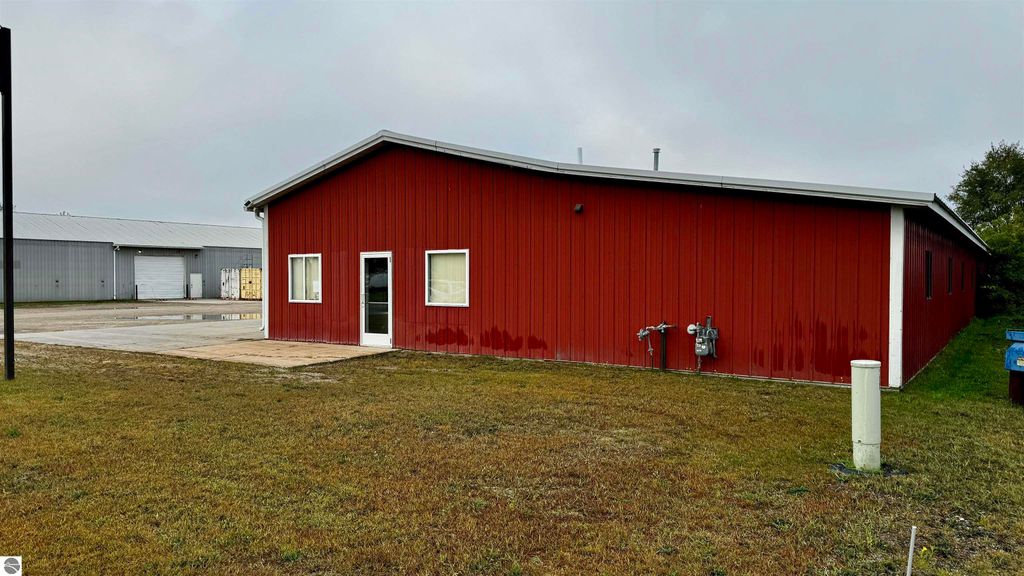 Photo of 291 Hanthorn Street, Cadillac, MI 49601 (MLS # 1927476)