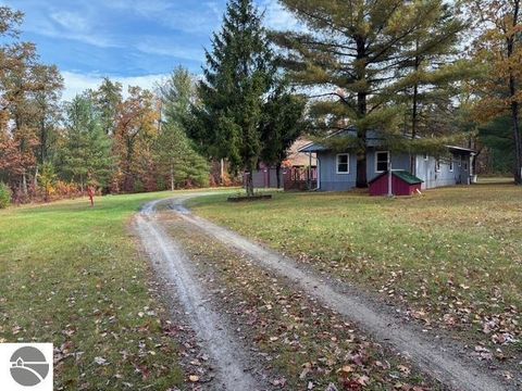 Tiny photo for 6122 Sabin Street, Hale, MI 48739 (MLS # 1939803)