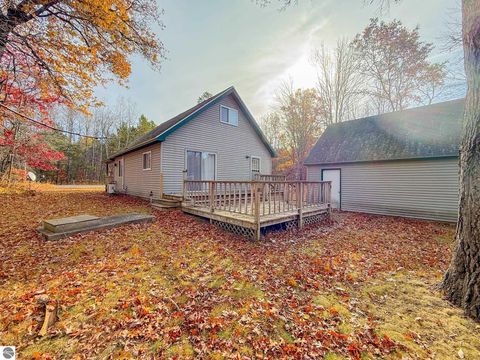 Tiny photo for 3610 Tower Hill Road, Houghton Lake, MI 48629 (MLS # 1940409)