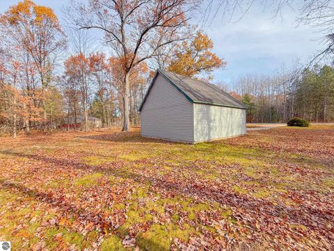 Tiny photo for 3610 Tower Hill Road, Houghton Lake, MI 48629 (MLS # 1940409)