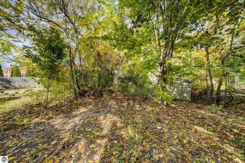 Tiny photo for 617 Second Street, Traverse City, MI 49684 (MLS # 1939906)