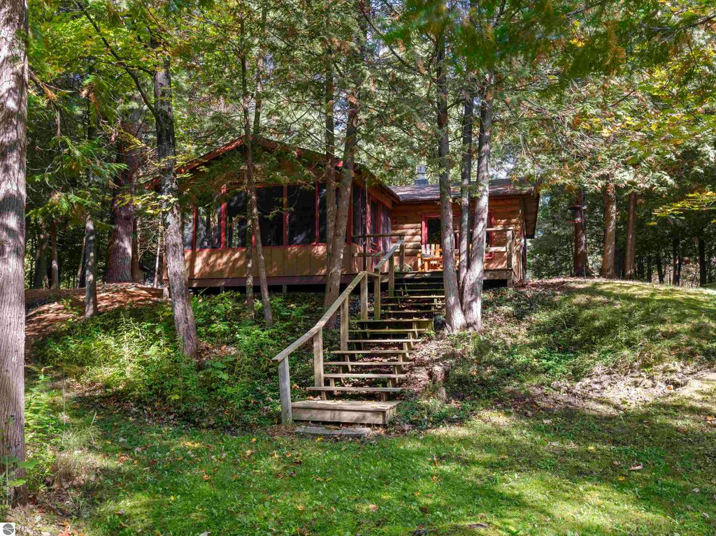 Photo of 15111 Holly Drive, Thompsonville, MI 49683 (MLS # 1939147)