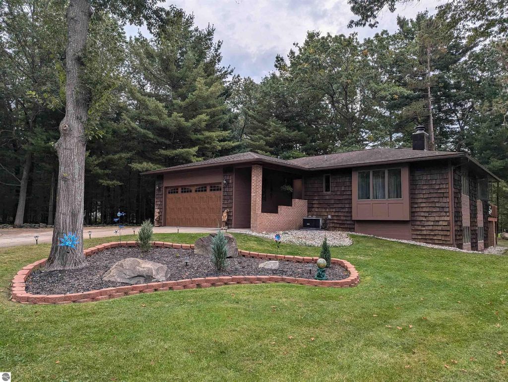Photo of 5089 Golfview Drive, Au Gres, MI 48703 (MLS # 1927410)