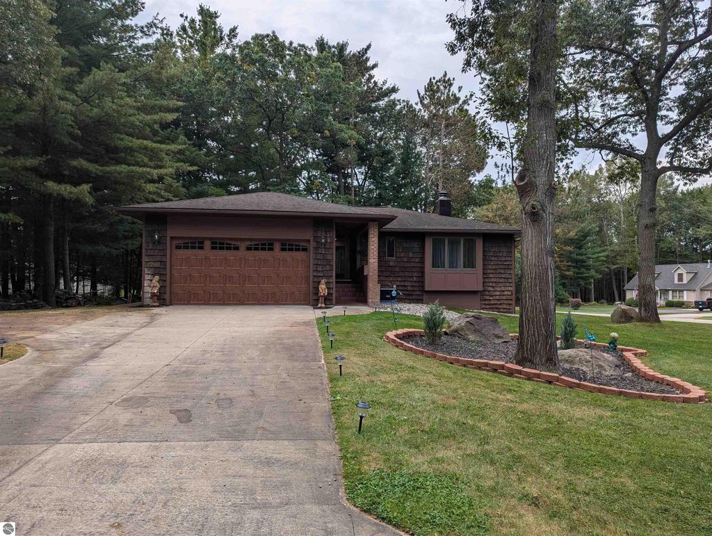 Photo of 5089 Golfview Drive, Au Gres, MI 48703 (MLS # 1927410)