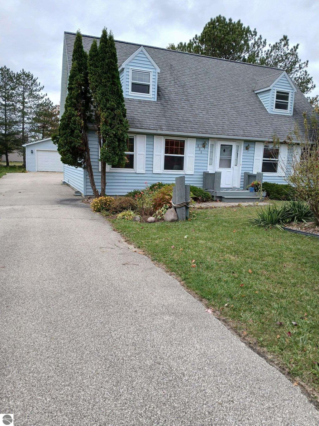 Photo of 806 S Augres River Drive, Au Gres, MI 48703 (MLS # 1939679)