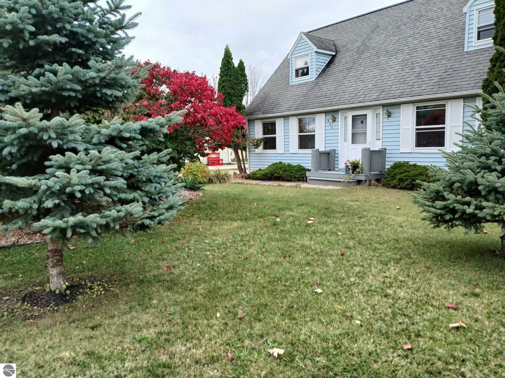 Photo of 806 S Augres River Drive, Au Gres, MI 48703 (MLS # 1939679)