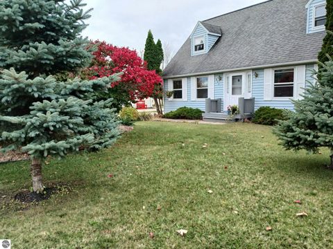 Tiny photo for 806 S Augres River Drive, Au Gres, MI 48703 (MLS # 1939679)