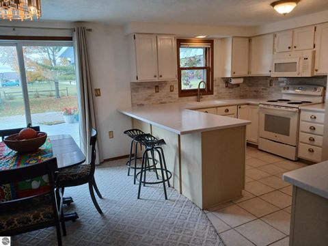 Tiny photo for 806 S Augres River Drive, Au Gres, MI 48703 (MLS # 1939679)