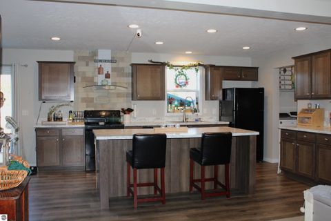 Tiny photo for 2838 Joseph Drive, Mt Pleasant, MI 48858 (MLS # 1939512)